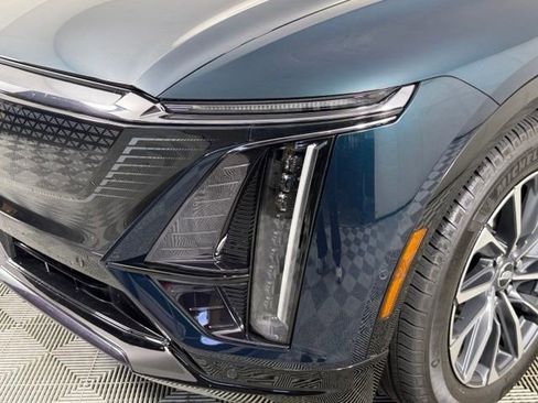 Certified 2024 Cadillac Lyriq Sport AWD/4WD image 12