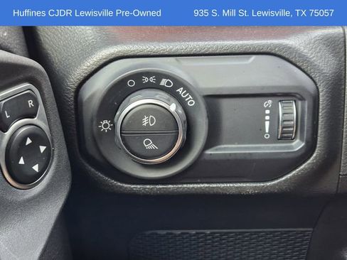 Used 2023 Jeep Gladiator Rubicon w/ Cold Weather Group image 25