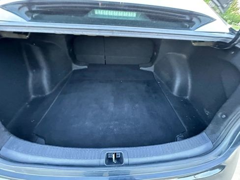 Used 2021 Toyota Corolla LE image 18