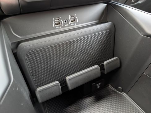 New 2026 RAM 1500 4x4 Crew Cab image 28