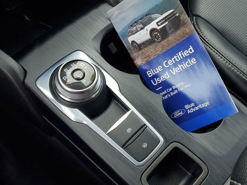 Certified 2025 Ford Escape Platinum AWD/4WD image 23
