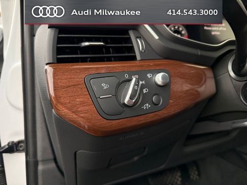 Used 2023 Audi A4 2.0T allroad Prestige w/ Prestige Package AWD/4WD image 23