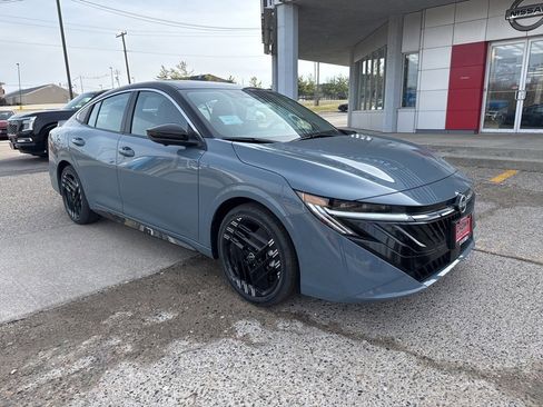 New 2026 Nissan Sentra SR image 2