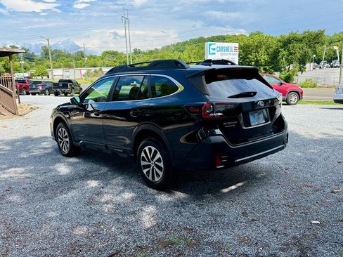 Used 2022 Subaru Outback Premium AWD/4WD image 5