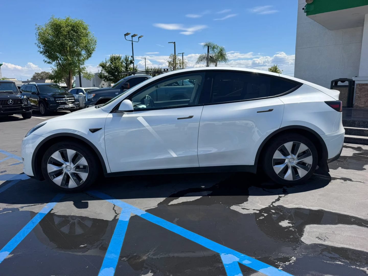 Used 2020 Tesla Model Y Long Range AWD/4WD image 5