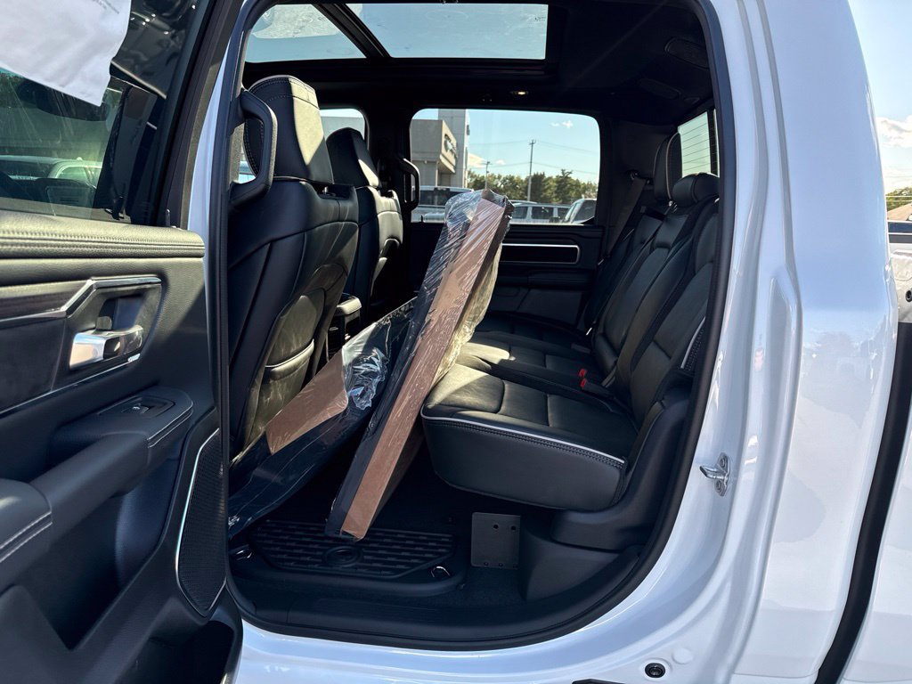 New 2027 RAM 1500 Laramie AWD/4WD image 22