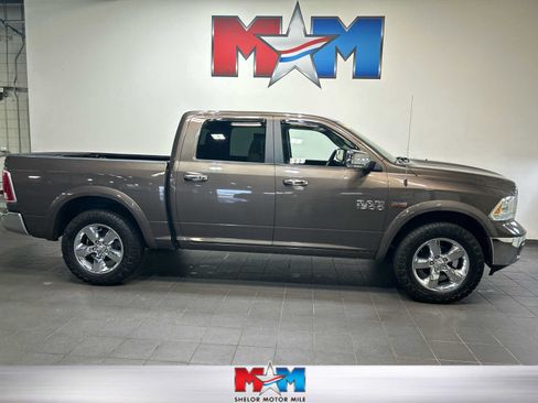 Used 2018 RAM 1500 Laramie AWD/4WD image 1