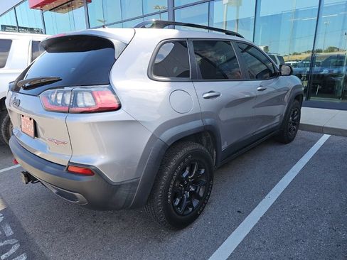 Used 2022 Jeep Cherokee Trailhawk w/ Sun, Sound & Nav Group AWD/4WD image 4