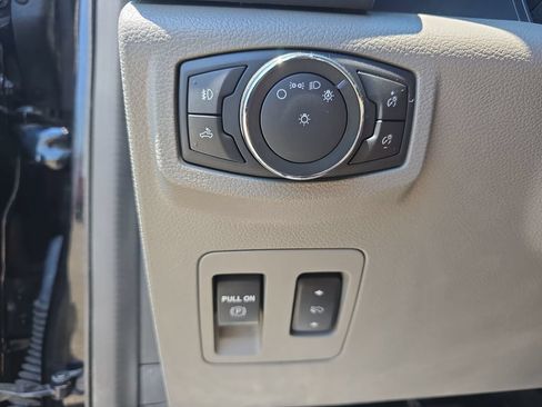 Used 2019 Ford F150 XLT w/ Equipment Group 302A Luxury AWD/4WD image 25