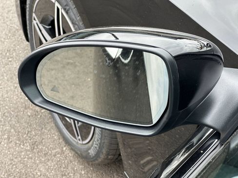 New 2025 Mercedes-Benz C 300 4MATIC Sedan image 9