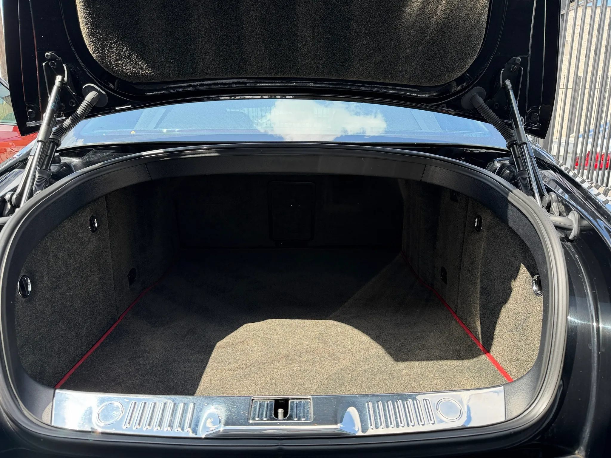 Used 2017 Bentley Flying Spur S V8 AWD/4WD image 46