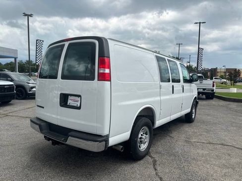 New 2026 Chevrolet Express 2500 w/ Communications Package RWD image 3