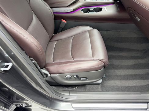 Used 2024 Genesis GV70 2.5T w/ Advanced Package image 44