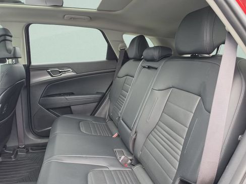 Certified 2023 Kia Sportage SX Prestige AWD/4WD image 28