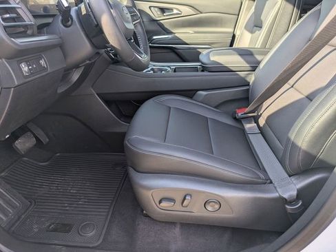 New 2026 Chevrolet Traverse LT w/ Midnight/Sport Edition image 11