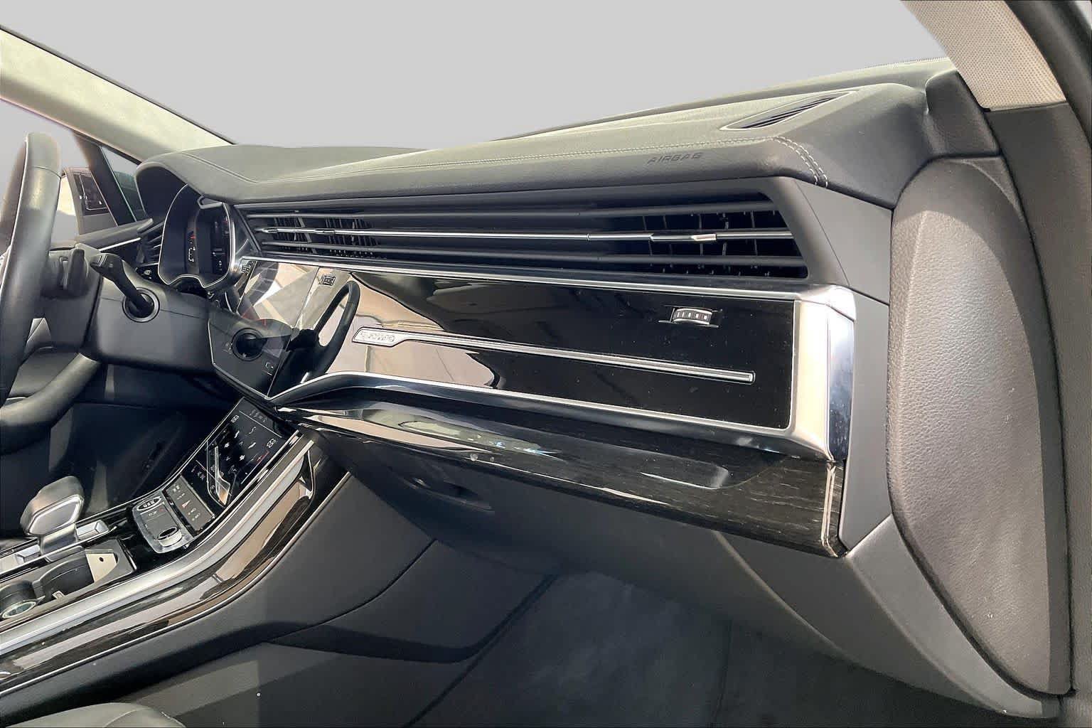 Used 2023 Audi Q7 2.0T Premium w/ Convenience Package AWD/4WD image 19