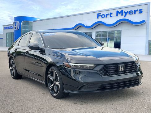 Certified 2025 Honda Accord Sport image 1
