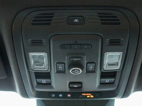 Used 2021 Cadillac Escalade Premium Luxury w/ Driver Assist Tech Package image 32