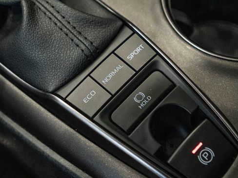 Used 2023 Toyota Camry SE image 24