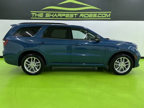 Used 2024 Dodge Durango GT AWD/4WD image 11