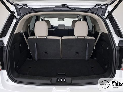 Used 2021 Ford Explorer 2WD image 10