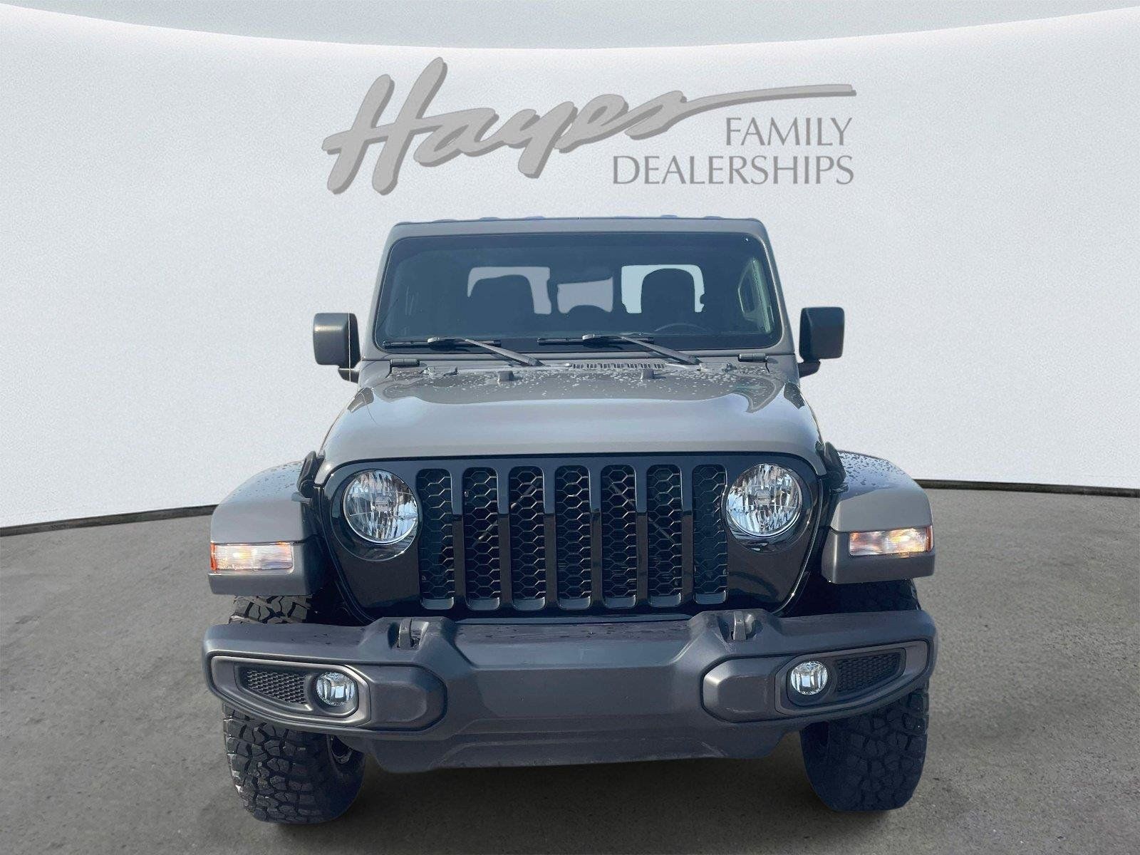 Used 2022 Jeep Gladiator Sport AWD/4WD image 6