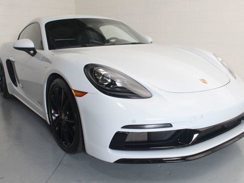 Used 2018 Porsche 718 Cayman GTS image 13
