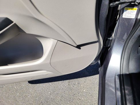 Used 2013 Honda Civic LX image 22