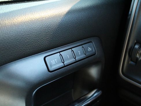 Used 2019 GMC Sierra 3500 SLT image 32