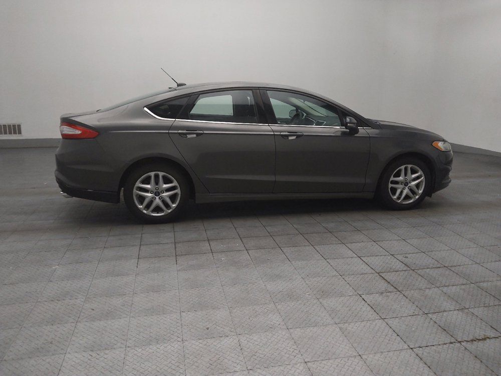 Used 2016 Ford Fusion SE FWD image 10