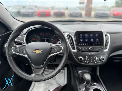 Used 2023 Chevrolet Malibu LT w/ Driver Confidence Package FWD image 26