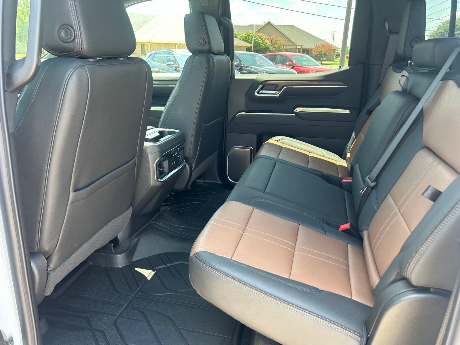 New 2026 Chevrolet Silverado 1500 High Country w/ High Country Premium Package AWD/4WD image 14