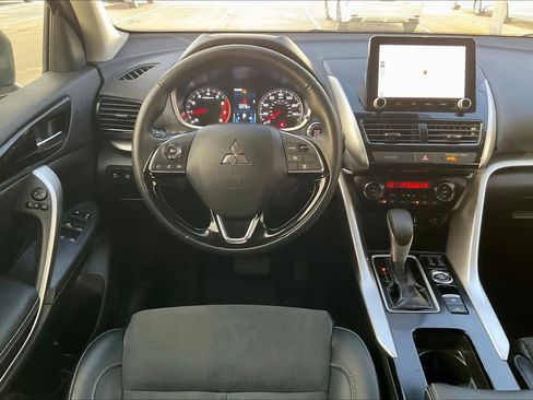 Used 2024 Mitsubishi Eclipse Cross SE image 6