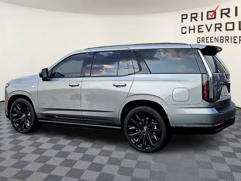 Used 2026 Cadillac Escalade Platinum Sport w/ LPO, ONYX Package AWD/4WD image 6