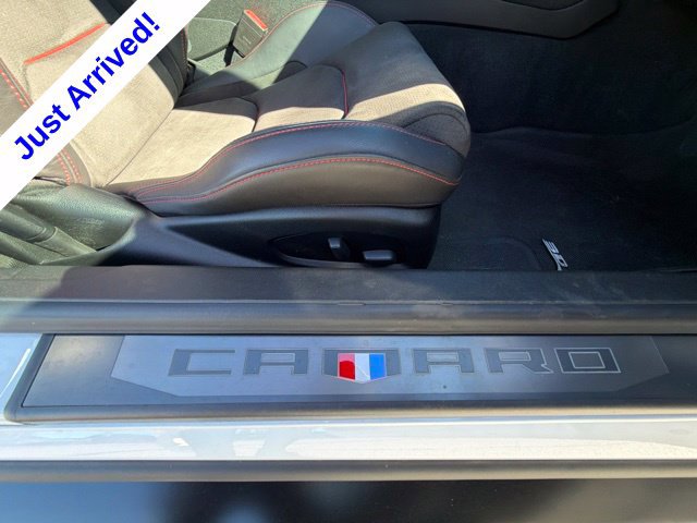 Used 2021 Chevrolet Camaro ZL1 RWD image 26