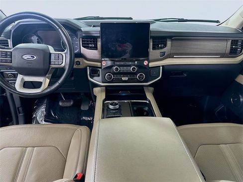 Used 2024 Ford Expedition Max Limited image 19