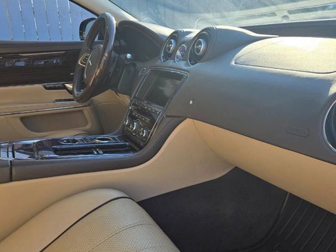 Used 2013 Jaguar XJ L Portfolio image 17