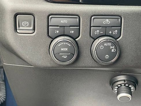 Certified 2022 Chevrolet Silverado 1500 LT image 33