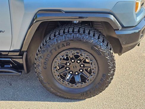 Used 2024 GMC Hummer EV 3X w/ Omega Edition image 9