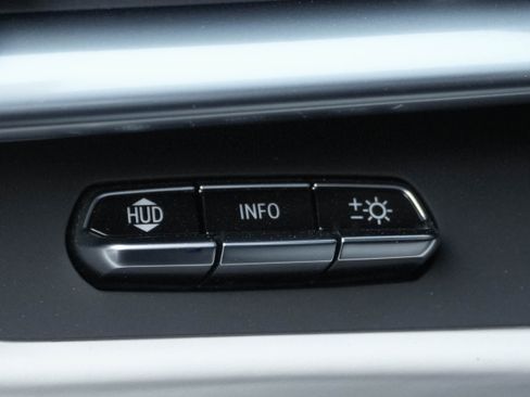 Used 2023 Chevrolet Corvette Stingray Premium Conv w/ Z51 Performance Package image 15