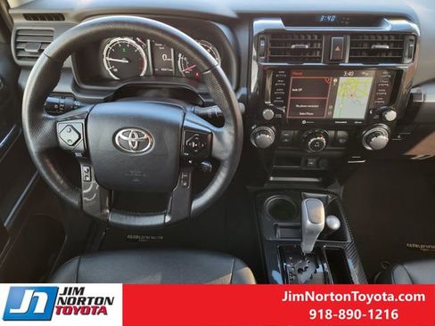 Used 2024 Toyota 4Runner TRD Off-Road Premium image 27