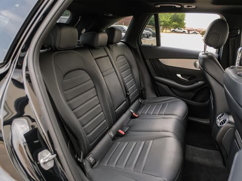 Used 2019 Mercedes-Benz GLC 43 AMG 4MATIC image 32