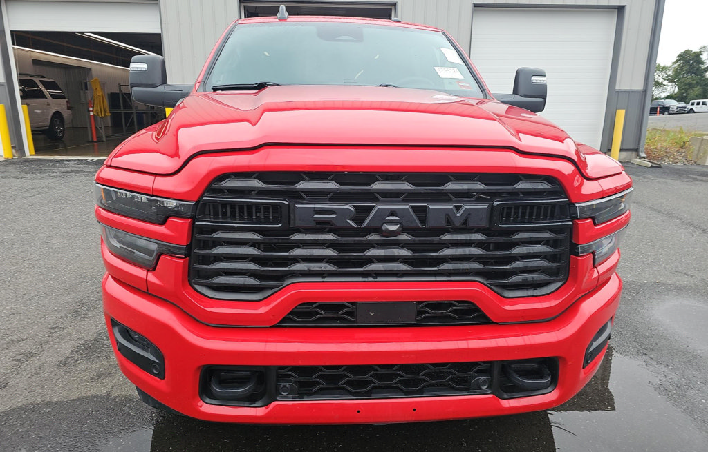 Used 2026 RAM 2500 Big Horn AWD/4WD image 2