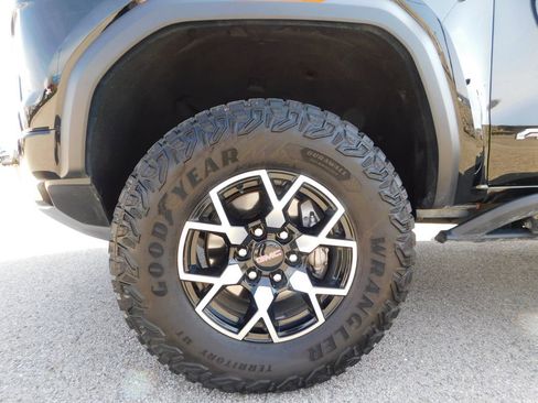 Used 2023 GMC Canyon AT4X AWD/4WD image 13