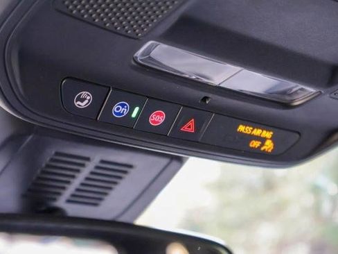 Certified 2025 Chevrolet Equinox LT FWD image 14