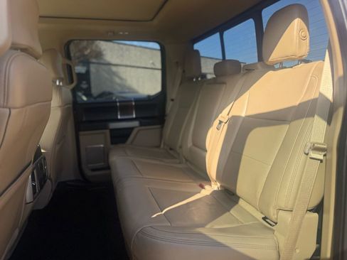 Used 2017 Ford F150 Lariat image 16