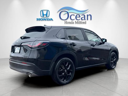 Used 2024 Honda HR-V Sport image 3