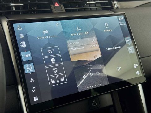 Used 2024 Land Rover Discovery Sport S image 15