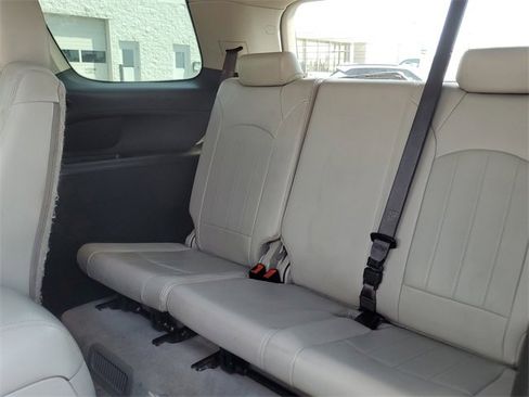 Used 2012 GMC Acadia Denali image 29