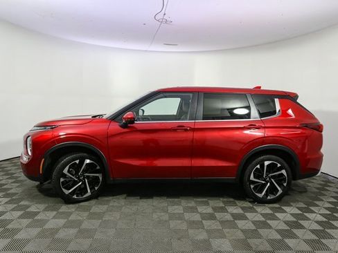 Used 2024 Mitsubishi Outlander SE image 6